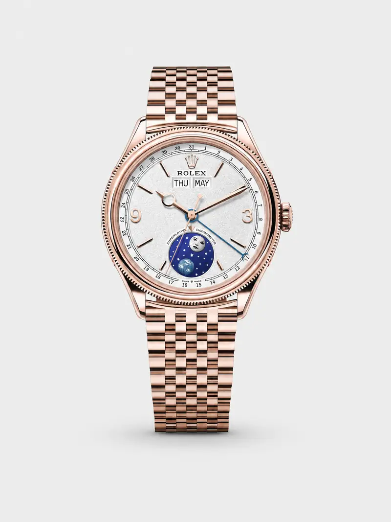 Rolex Perpetual Padellone in Everose gold on the gold bracelet, front view